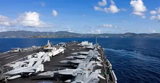 ইরানে হামলার প্রস্তুতি যুক্তরাষ্ট্রের; পারমাণবিক ইস্যুতে মাথা নত করতে নারাজ তেহরান